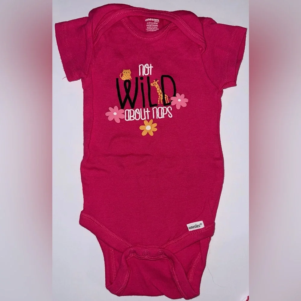 5‎ Piece Gerber Onesie Brand Baby Girl Bodysuits Size 3-6mo